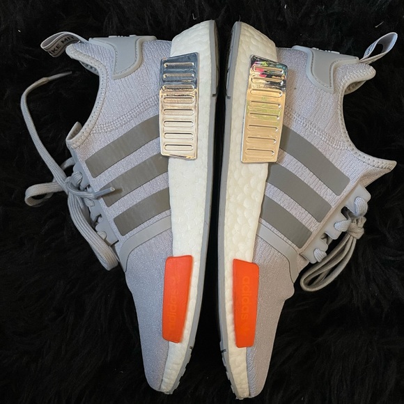 Mens adidas NMD size 8.5 - Picture 3 of 10